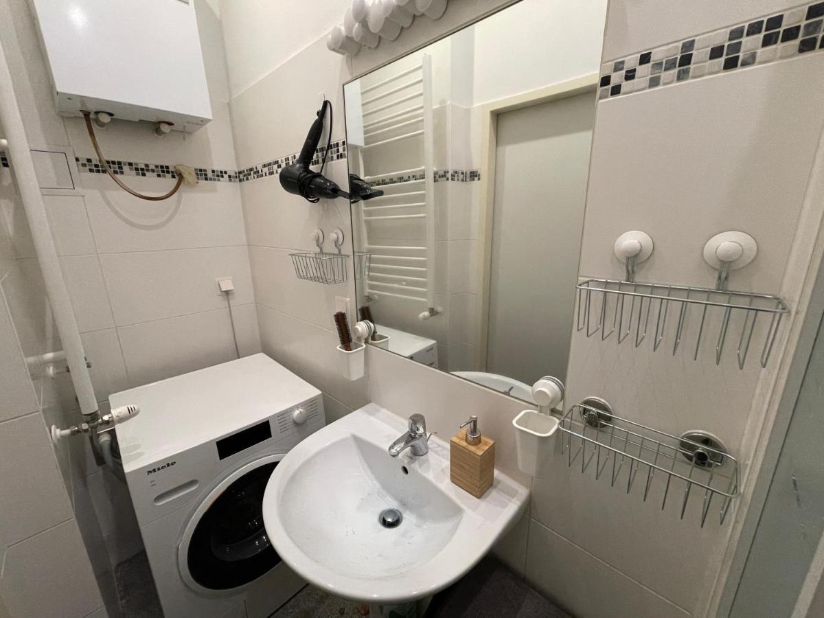 Apartment Central Sunny Flat With Free Parking Vienna